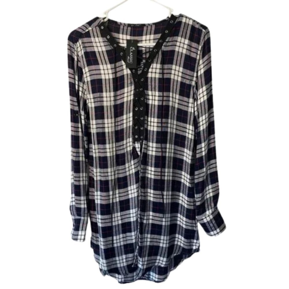 2 for $15 NWT The Classic Brand Long Sleeve Tie Front Plaid Shirt Black & White